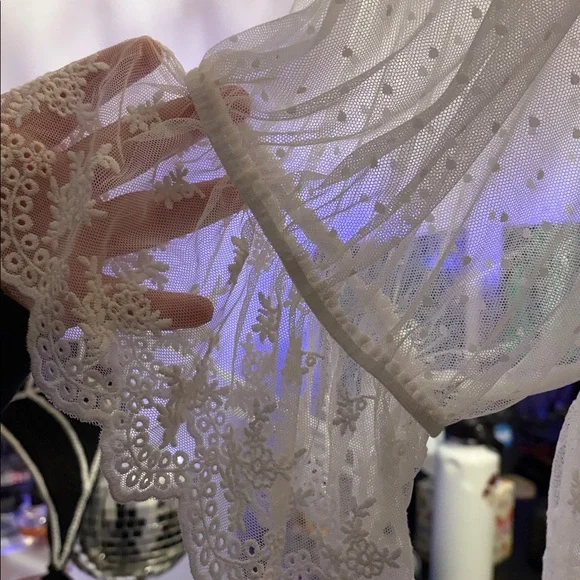 Torrid lace ruffle tier kimono - Picture 5 of 6